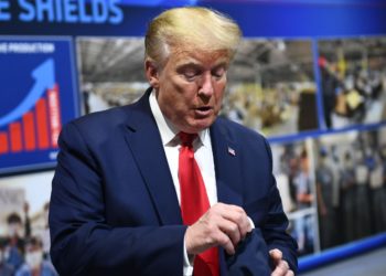 Trump, Jeff Sessions spar on Twitter over recusal in Russia probe