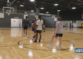 Basketball players, trainers get back on the hardwood as organized sports allowed to get going