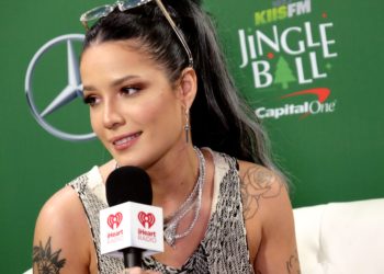 Music star Halsey dodges rubber bullets, tear gas at Los Angeles protest