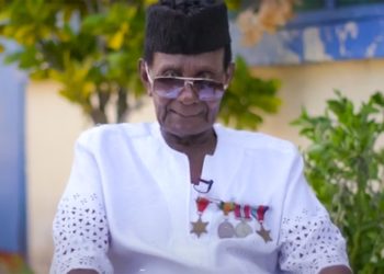 Coronavirus: Ghana war veteran, 95, walks 23km to raise funds | News