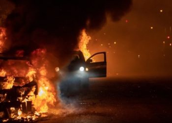 George Floyd death: Widespread unrest as curfews defied across US