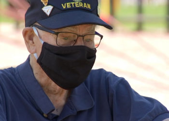 Memorial Day Car Parade Honors Pair of World War II Veterans in Western Springs – NBC Chicago