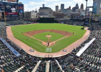 Gretchen Whitmer rescinds Michigan stay-at-home order, opens door for sports teams to practice