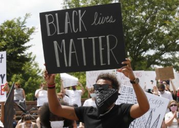 Smith: The uplifting power of sports