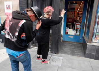 As SF gradually reopens, health officials offer guidance on social interactions