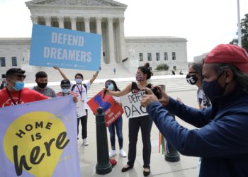 Supreme Court blocks Trump’s move to end DACA