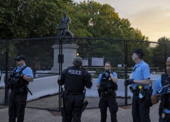 House police bill passes; NYPD officer chokehold