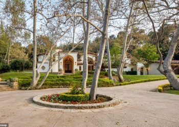 Wrong direction! Liam Payne slashes the price of his sprawling California estate for a third time
