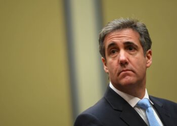 US attorney who oversaw prosecution of Trump allies steps down