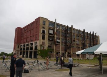 WATCH NOW: City Council officially picks Caesars Entertainment to run casino in Danville | Local