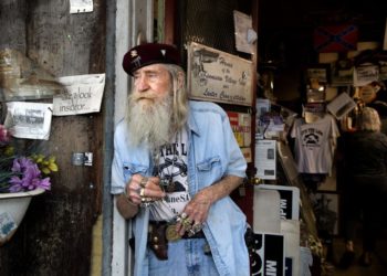 Protesters target Civil War shop in downtown Kennesaw | Region