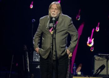 Rick Wakeman hopes coronavirus ends wet markets | Entertainment