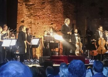 From Italy, Muti looks to reopen US classical music scene | Entertainment