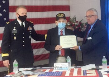 Chattooga veteran gets overdue World War II medals | Local News