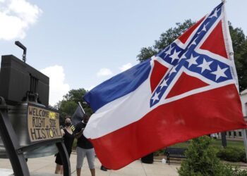 Mississippi lawmakers vote to remove rebel emblem from flag | Us World News