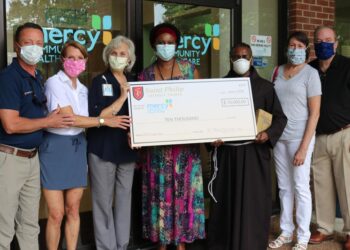 St. Philip Church donates $10K to Mercy Community Healthcare | Communities