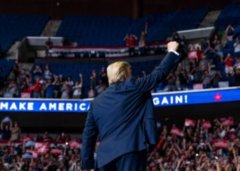 Trump addresses campaign rally at half-empty Tulsa arena | USA News
