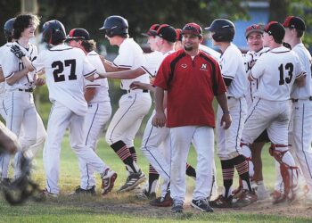 Off the Snide: Cardinals rally to beat Oskaloosa