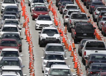 Florida bans bar alcohol consumption as coronavirus spikes