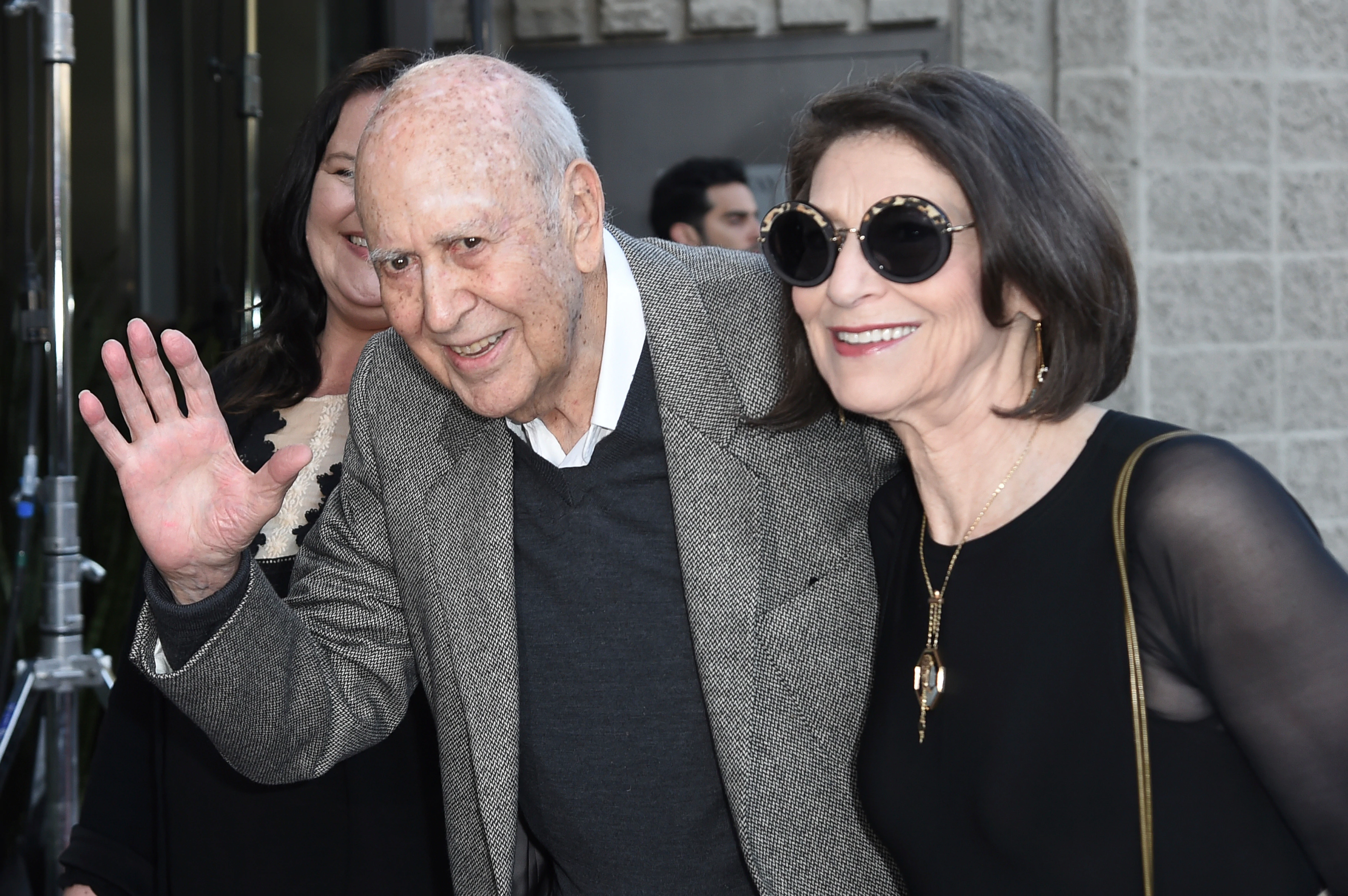 Entertainment Legend Carl Reiner Dies at 98 | Voice of America