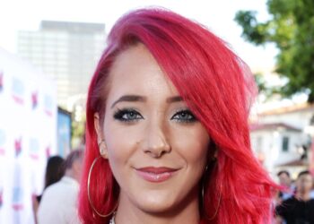 Jenna Marbles Apologizes for Blackface Video, Quits YouTube