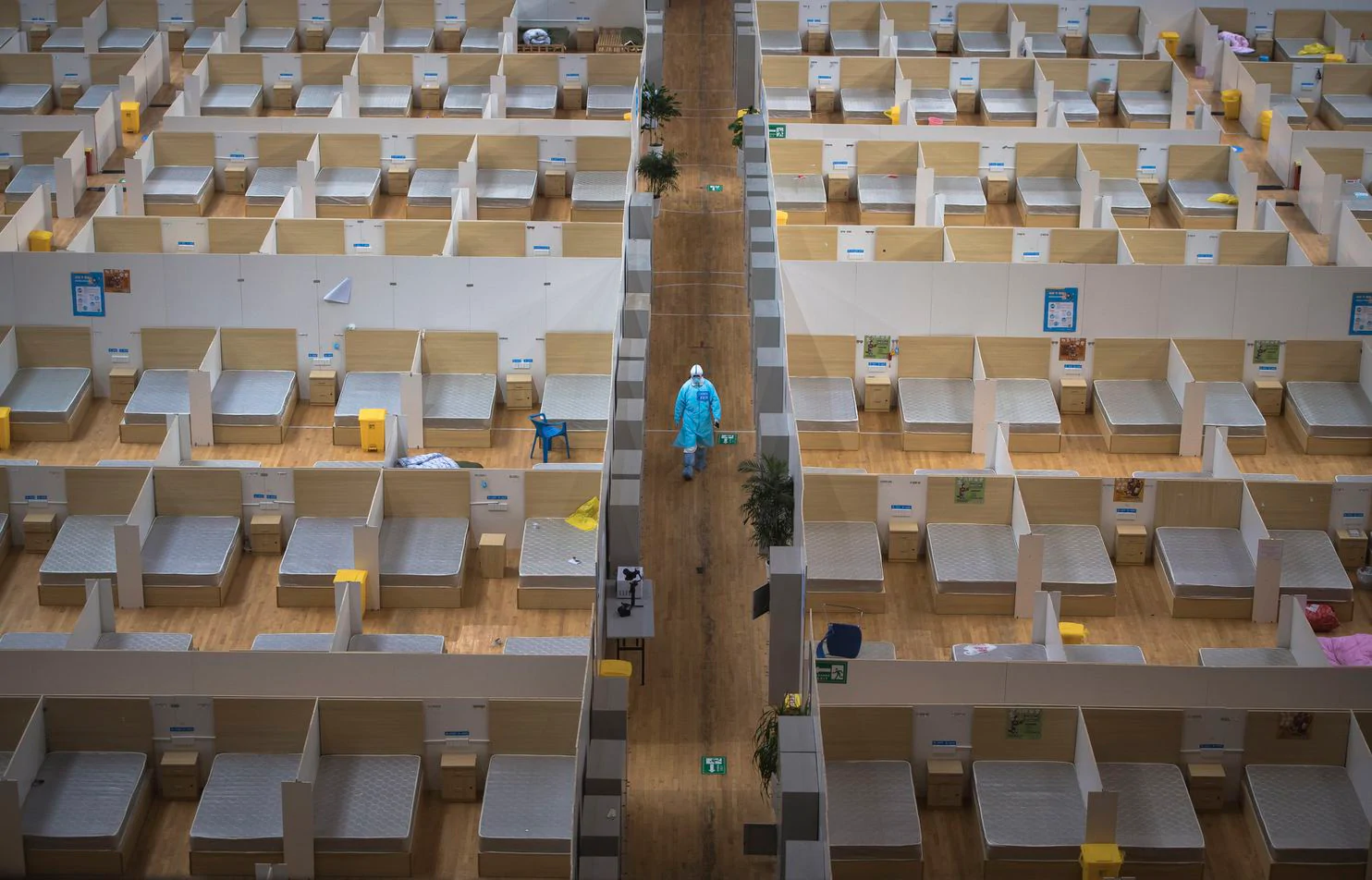 Health-care workers treating coronavirus patients struggle with burnout, depression