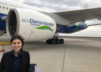 From delayed deceleration to Zooming