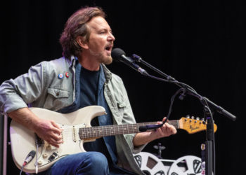 Pearl Jam share uncensored version of ‘Jeremy’ music video