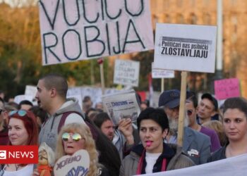 Serbia election: Vote in EU candidate state scorned as sham