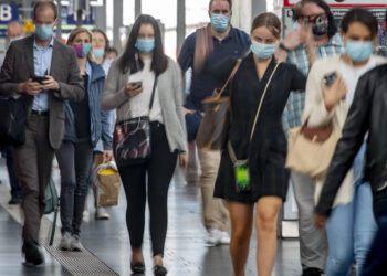 How Germany Is Containing Its Outbreak With Contact Tracing : Shots