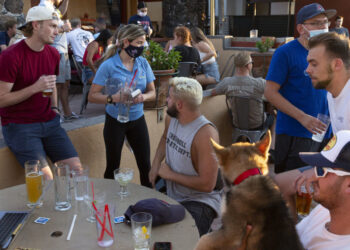 As More Young Adults Catch Coronavirus, Can Public Health Messages Adapt? : Shots