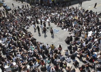 Minneapolis memorial; Kanye West; Buffalo