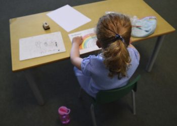 California, rattlesnakes, defund police, school, pensions: Mon news