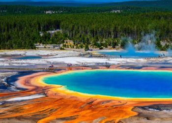 Yellowstone National Park hot spot fueled two ancient supereruptions