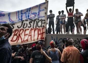 Small Minnesota bail nonprofit pulled into presidential politics, draws Trump criticism