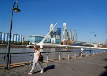 Argentina Extends Lockdown in Buenos Aires as Coronavirus Cases Surpass 20,000 | World News