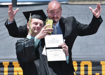 Botkins holds commencement – Sidney Daily News