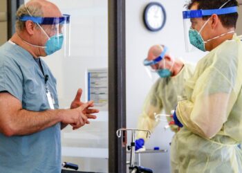 Doctor who survived COVID-19 bewildered by public disregard