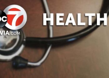 Health experts urge Americans to wear masks and take other precautions as coronavirus cases continue to climb