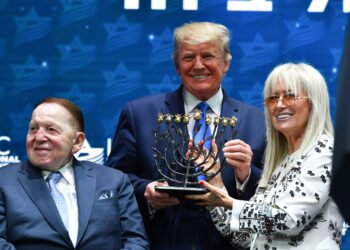 Sheldon and Miriam Adelson top list of billionaire political contributors