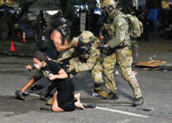 Police detain 2 suspects after shooting