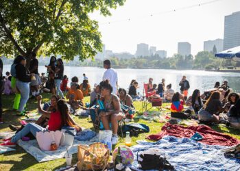 The 3 big reasons for Bay Area’s coronavirus surge, according to health experts