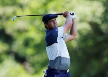 Athol Daily News – Bryson DeChambeau tied for early 2nd-round lead in Detroit