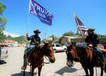 Trump to give fiery speech at Rushmore amid virus, protests
