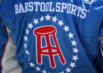 Barstool Sports backer gets ready to take on DraftKings