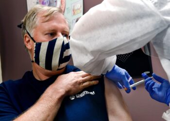 ‘Historic’ vaccine trials; Kentucky schools may start later