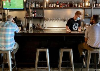 NY requirement to serve food with alcoholic beverages, explained | Politics