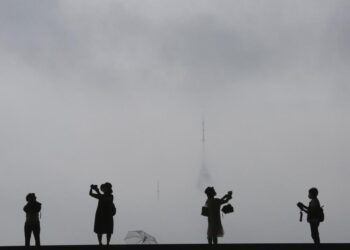 Asia Today: Australian state leader says sick not isolating | World News