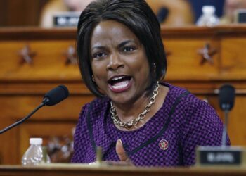 From police chief to VP? Inside Val Demings’ unlikely path | Politics