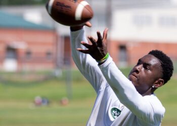 Shelby County Schools revises statement, says virtual learners can play sports